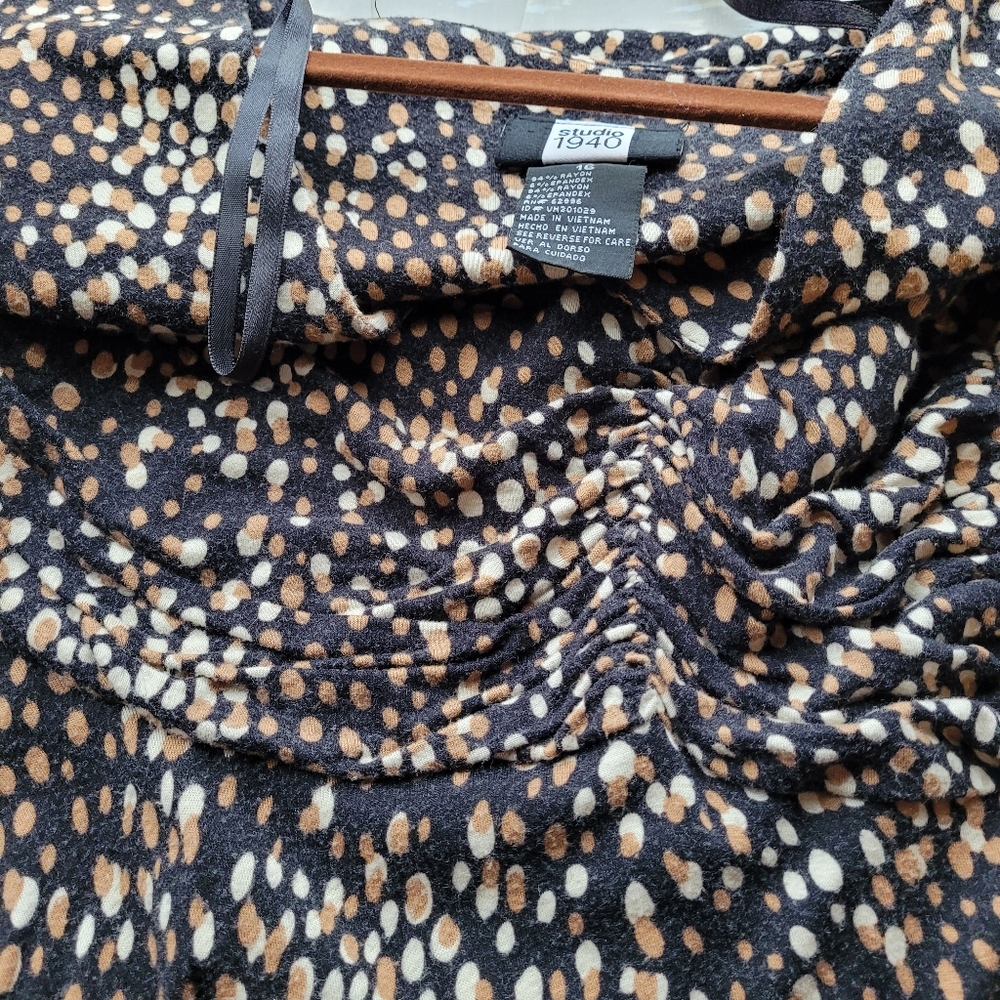 Dress - Picture 2 of 3